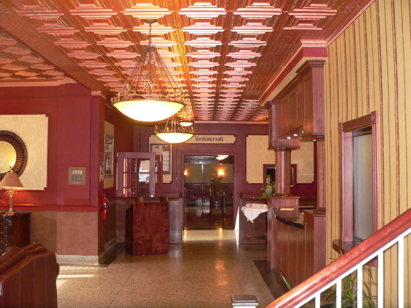 Reception desk at the Satram